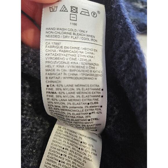 Athleta Sweater Womens 2X Blue Animal Print Merino Extra Fine Wool Long Sleeve - Picture 7 of 7